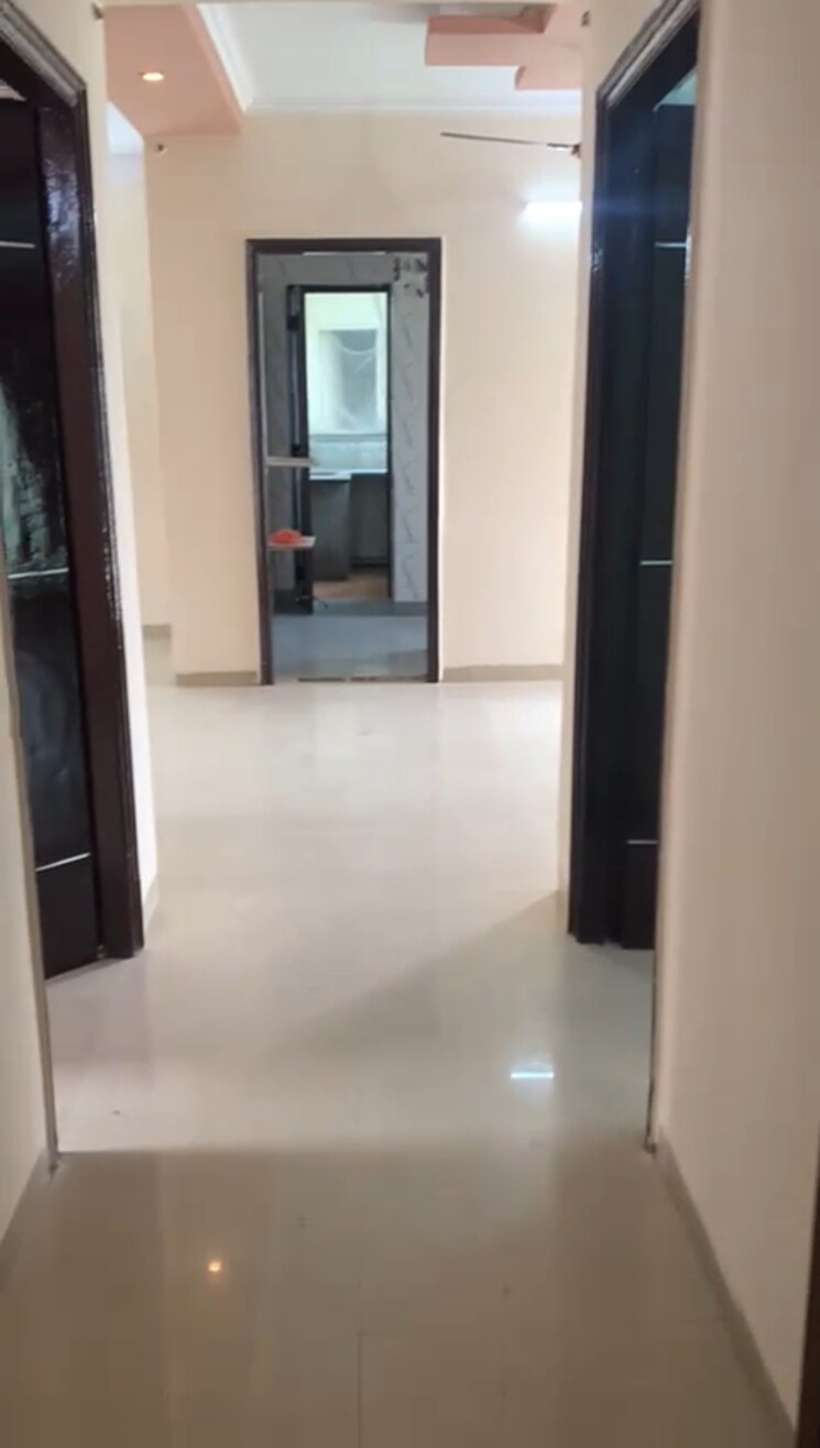 undefined, shiv-sai-ozone-park 3.5 Bedroom 2100 Sq.Ft. Apartment In Sector 86 Faridabad 8814054