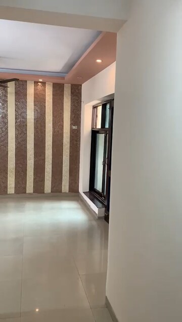 Room in 3.5 BHK Apartment at Shiv Sai Ozone Park, Sector 86 – for Rent