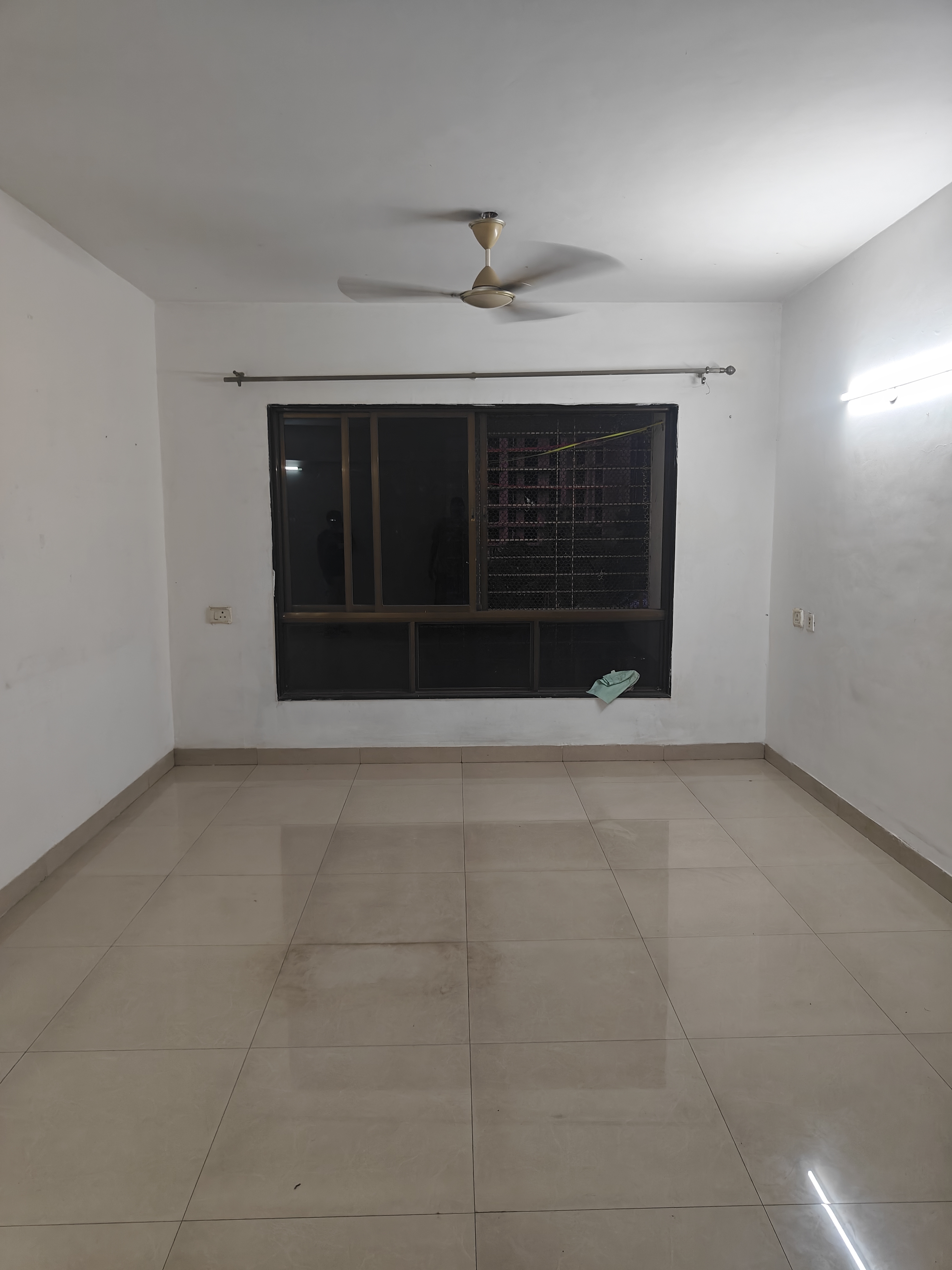 2 BHK 1085 Sq.Ft. Apartment in Meridian Apartment