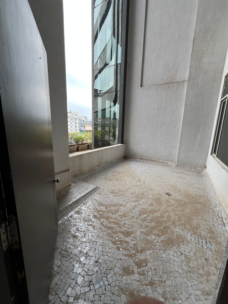 Room, seasons-business-centre Commercial Office Space 1145 Sq.Ft. In Kumbharwada Thane 8814084