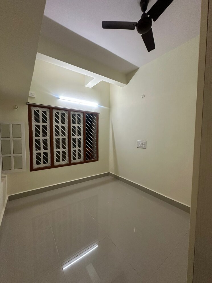 Room, koramangala 2 Bedroom 1300 Sq.Ft. Builder Floor In Koramangala Bangalore 8814083