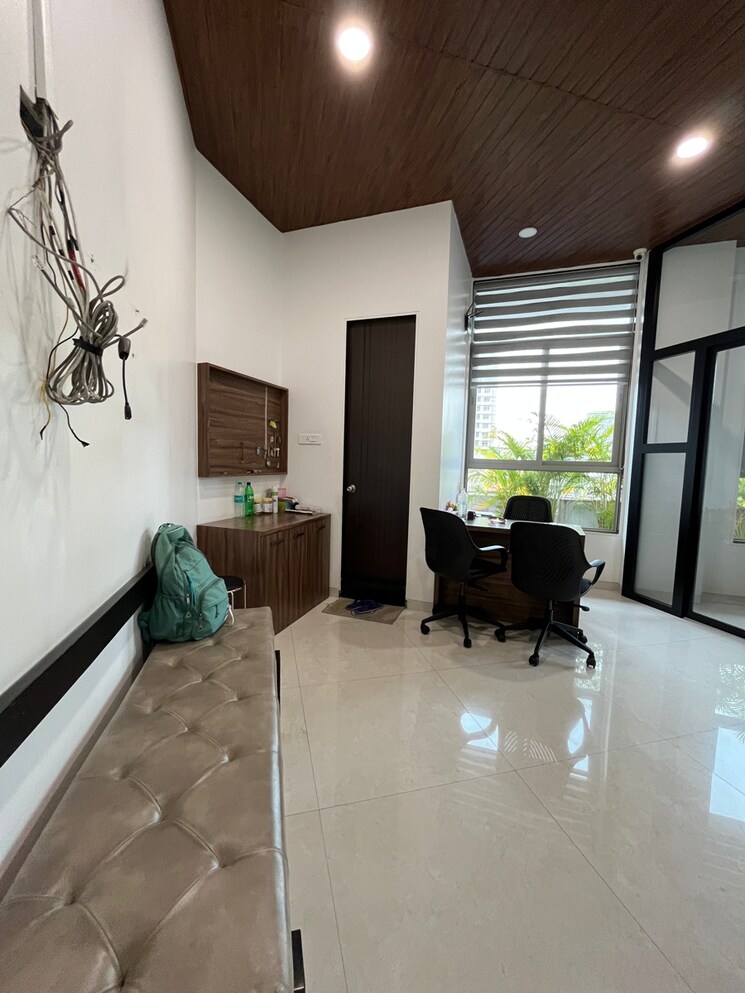 Team Area, seasons-business-centre Commercial Office Space 316 Sq.Ft. In Kumbharwada Thane 8814106