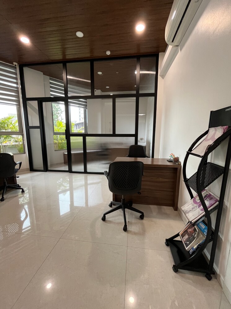 Team Area, seasons-business-centre Commercial Office Space 316 Sq.Ft. In Kumbharwada Thane 8814106