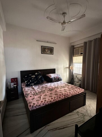 Bedroom in 4 BHK Builder Floor at Green Fields Colony – for Rent