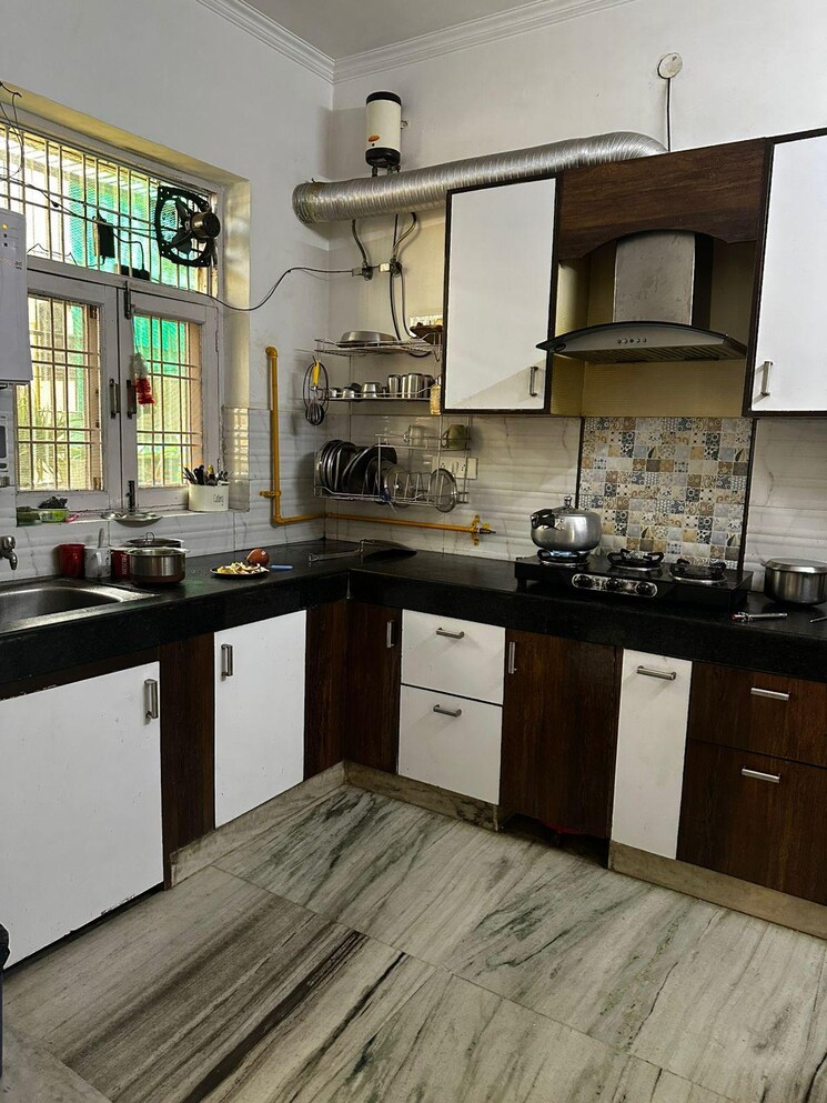 Kitchen, green fields colony 4 Bedroom 2200 Sq.Ft. Builder Floor In Green Fields Colony Faridabad 8814109