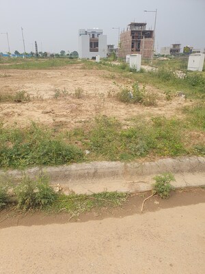  Plot For Sale in Wave City, Wave City