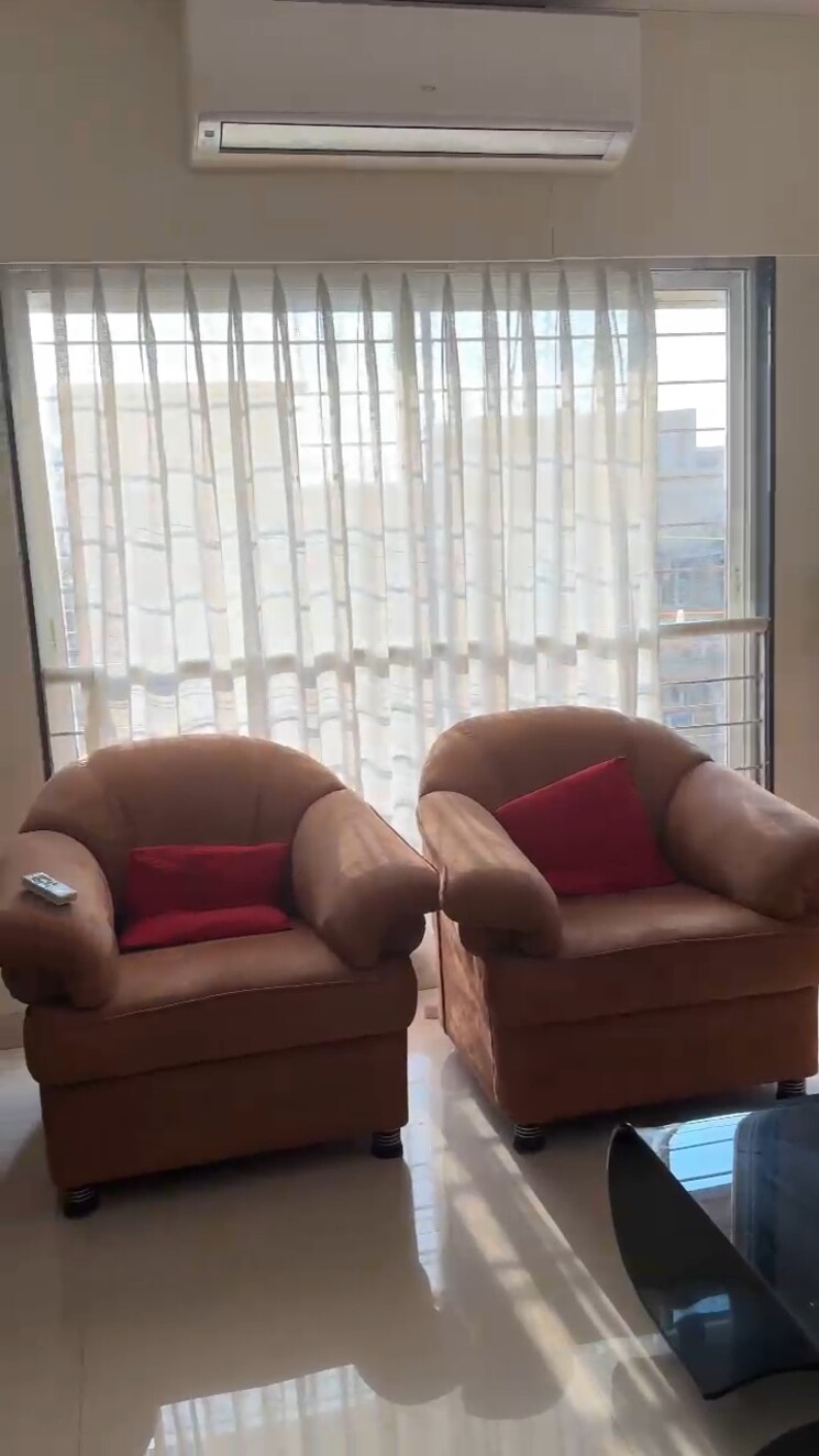 Living Room, silver-castle-andheri-east 3 Bedroom 1300 Sq.Ft. Apartment In Andheri East Mumbai 8814157