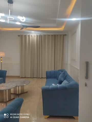 Living Room in 4 BHK Builder Floor at Green Fields Colony – for Rent