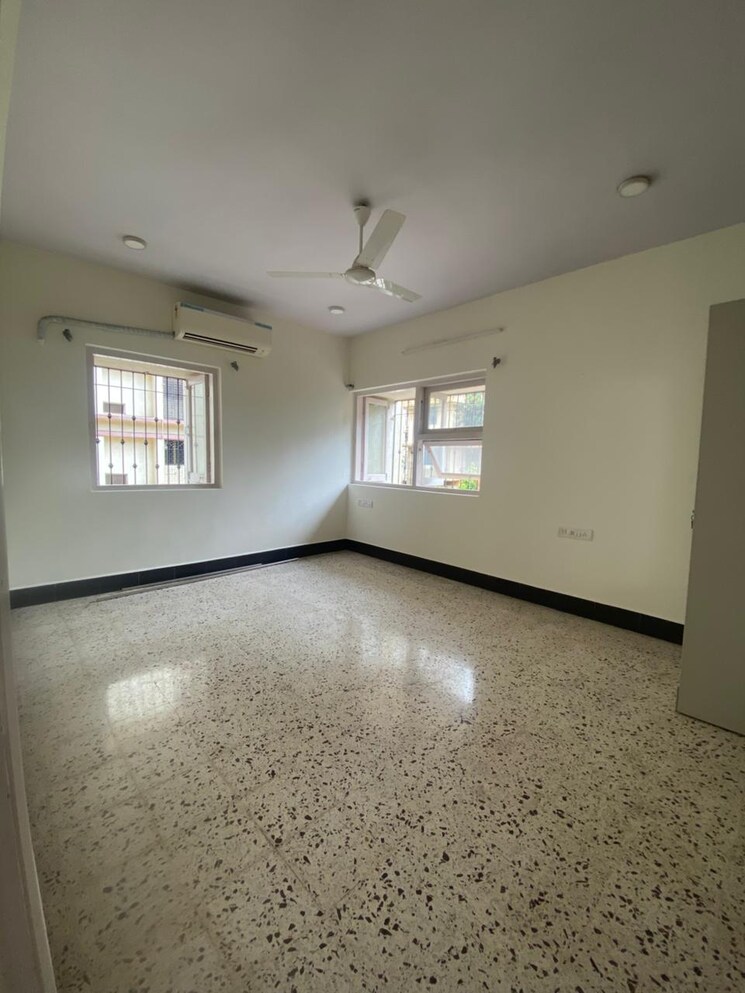 Room, louisiana-apartment 3 Bedroom 1250 Sq.Ft. Apartment In Santacruz West Mumbai 8814155