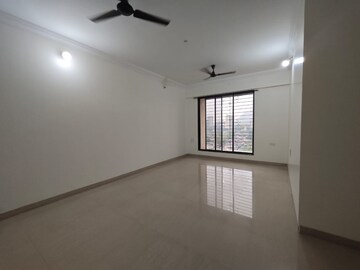 Room in 3 BHK Apartment at Safal Shree Saraswati Phase 4, Chembur – for Rent