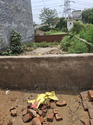  Plot – Garden View at Bhondsi - for Sale