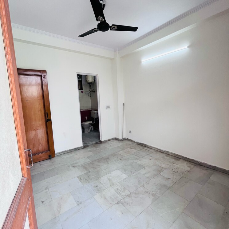 Room, khirki extension 2 Bedroom 75 Sq.Yd. Builder Floor In Khirki Extension Delhi 8814171