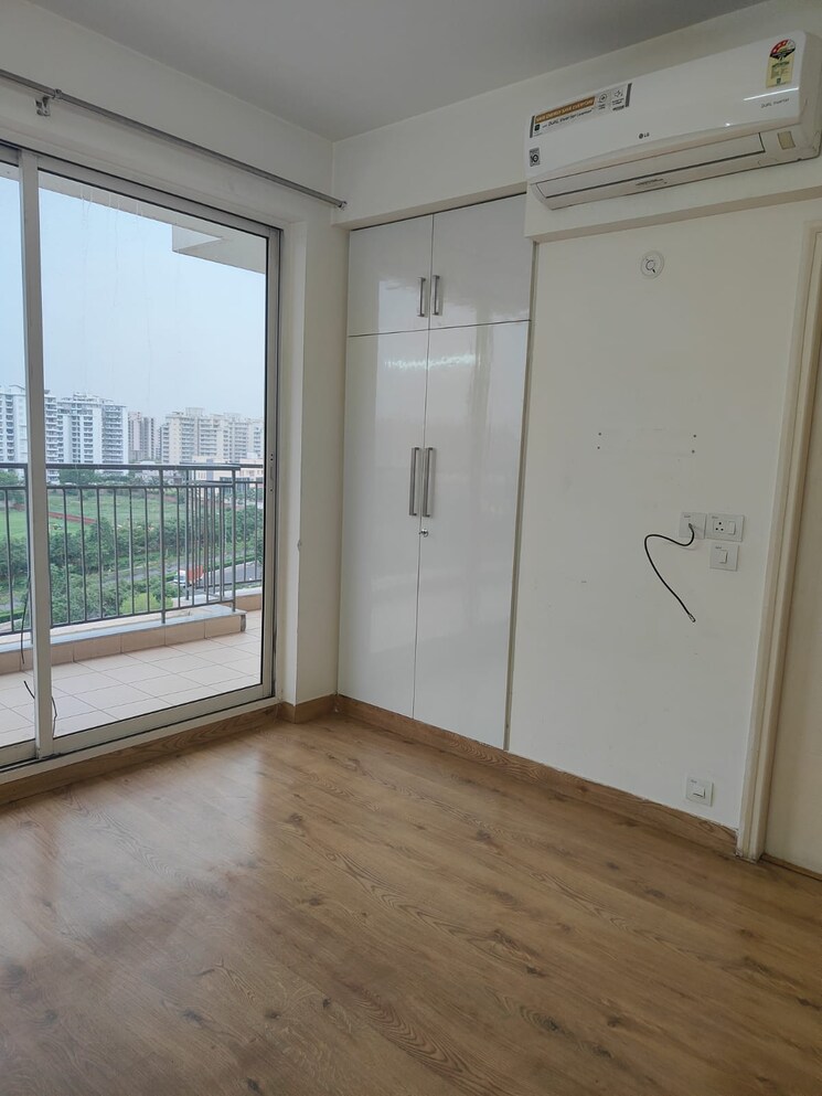 Room, pareena-express-heights 3.5 Bedroom 2150 Sq.Ft. Apartment In Sector 99 Gurgaon 8814188