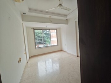 Room in 3 BHK Apartment at Sai Shrushti Chembur, Chembur – for Rent