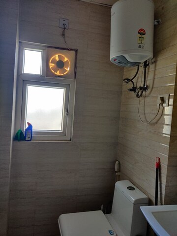 Bathroom in 1 BHK Apartment at Ajnara Daffodil, Sector 137 – for Rent