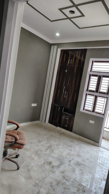 Balcony in 3 BHK Builder Floor at Dwarka Mor – for Rent