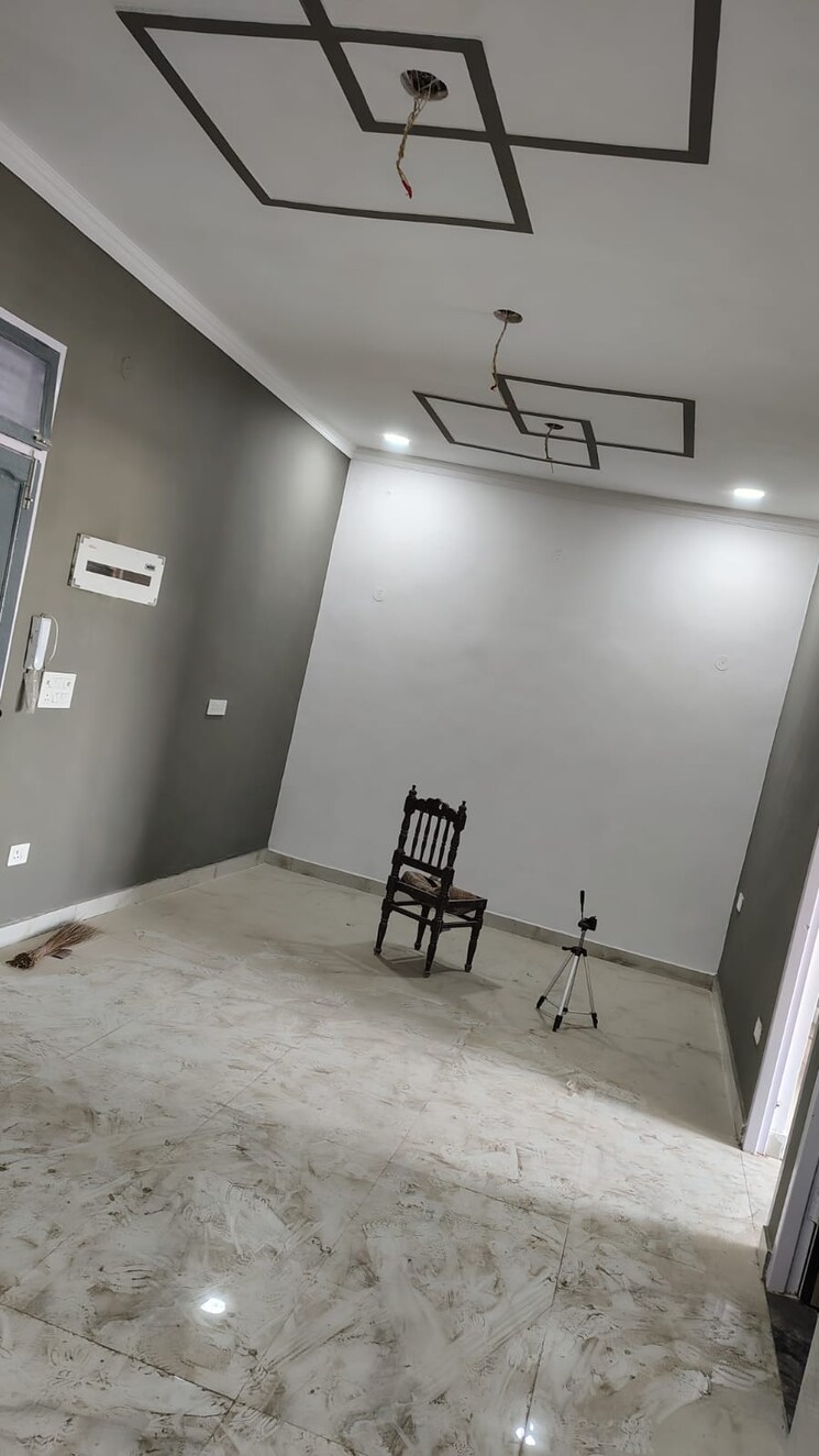 undefined, dwarka mor 3 Bedroom 900 Sq.Ft. Builder Floor In Dwarka Mor Delhi 8814203