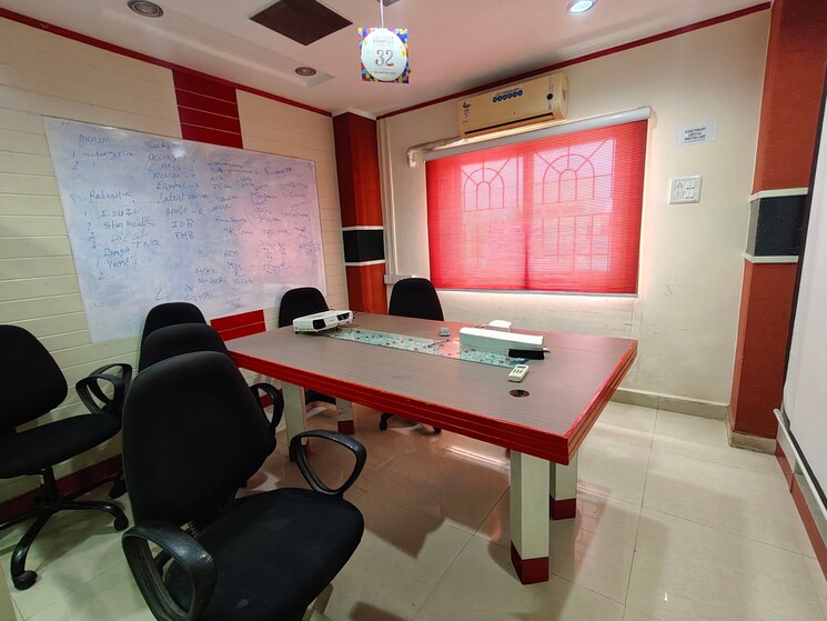 Team Area, thyagaraya nagar Commercial Office Space in IT/SEZ 2100 Sq.Ft. In Thyagaraya Nagar Chennai 8814199
