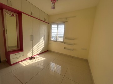 Room in 2.5 BHK Apartment at Aparna Serene Park, Kondapur – for Rent