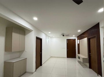 Room in 2.5 BHK Apartment at Aparna Serene Park, Kondapur – for Rent