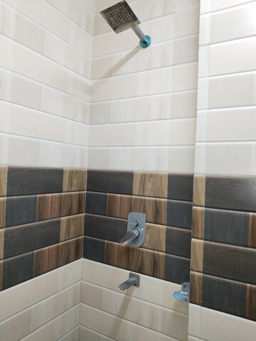 Bathroom in 2 BHK Apartment at Khirki Extension – for Rent