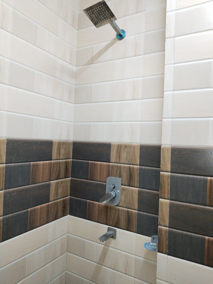 Bathroom, khirki extension 2 Bedroom 900 Sq.Ft. Apartment In Khirki Extension Delhi 8814233
