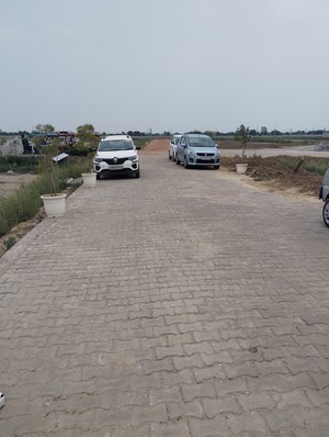  Plot – Exterior View View at DelhI- Mathura Highway - for Sale