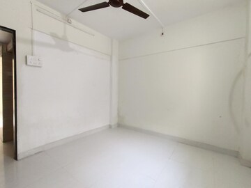 Room in 1 BHK Apartment at Asmita Mogra CHS, Andheri East – for Rent