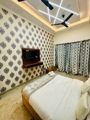 Bedroom in 2 BHK Builder Floor at Ultima 107, Sector 104 – for Sale