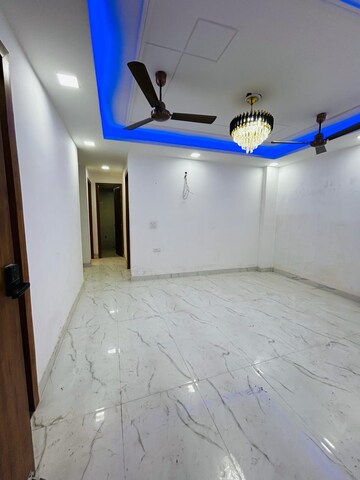 Bedroom in 2 BHK Builder Floor at Ultima 107, Sector 104 – for Sale
