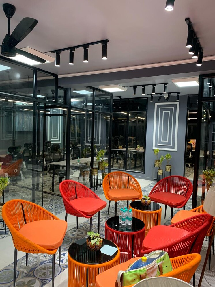 Gym, south extension ii Commercial Office Space 4000 Sq.Ft. In South Extension ii Delhi 8814328