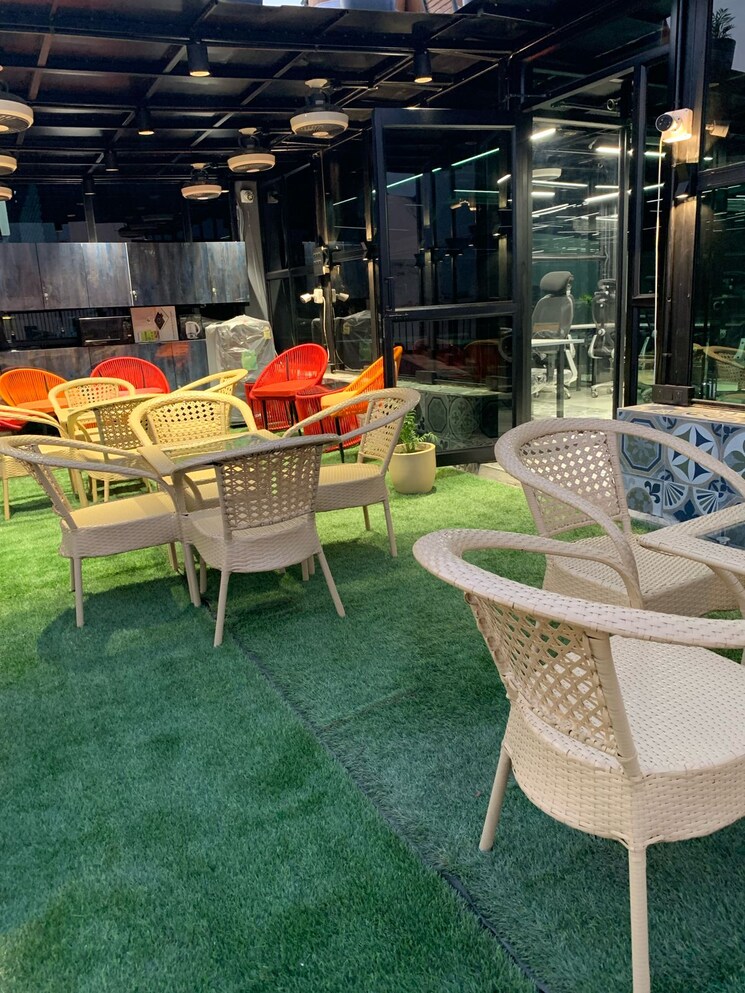 Exterior View, south extension ii Commercial Office Space 4000 Sq.Ft. In South Extension ii Delhi 8814328