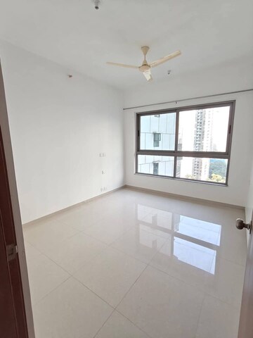 Room in 2 BHK Apartment at Thane West – for Rent