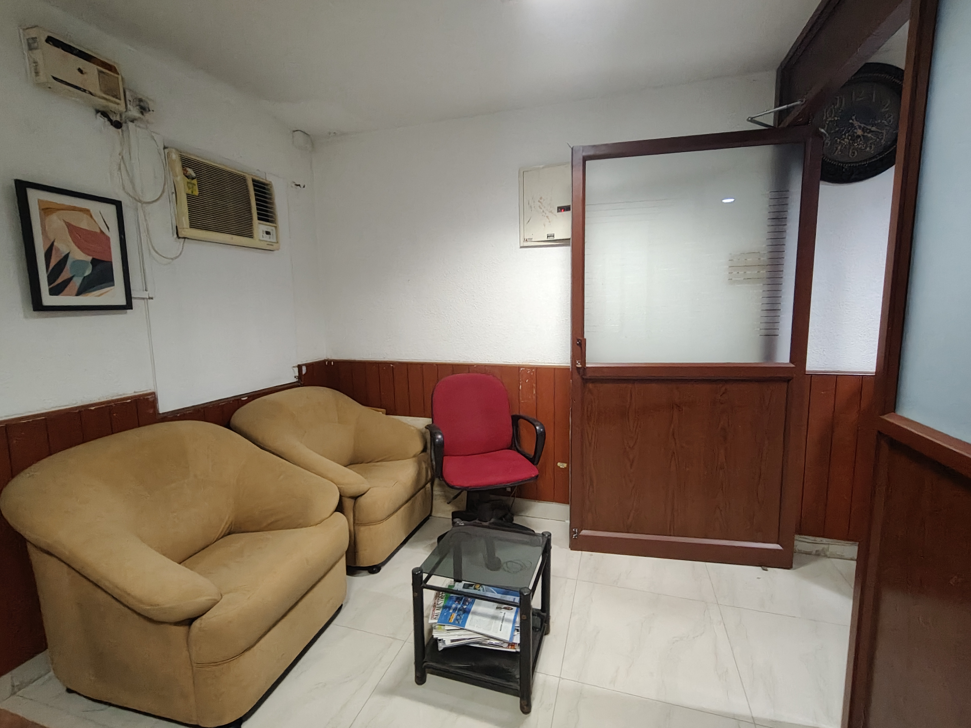 Office Space For Rent in Cabins Type Furnished Off