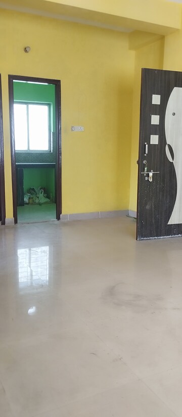 Room in 2 BHK Apartment at Nayabad – for Sale
