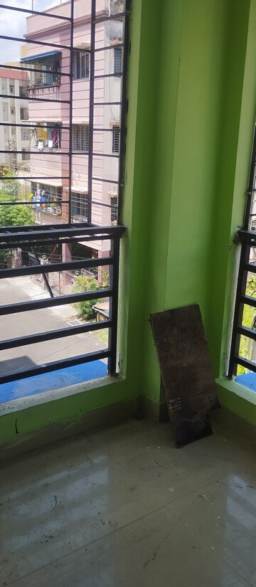 Room in 2 BHK Apartment at Nayabad – for Sale