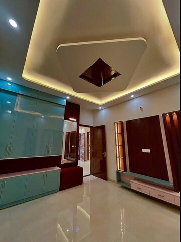3 BHK Builder Floor For Sale in Sector 30