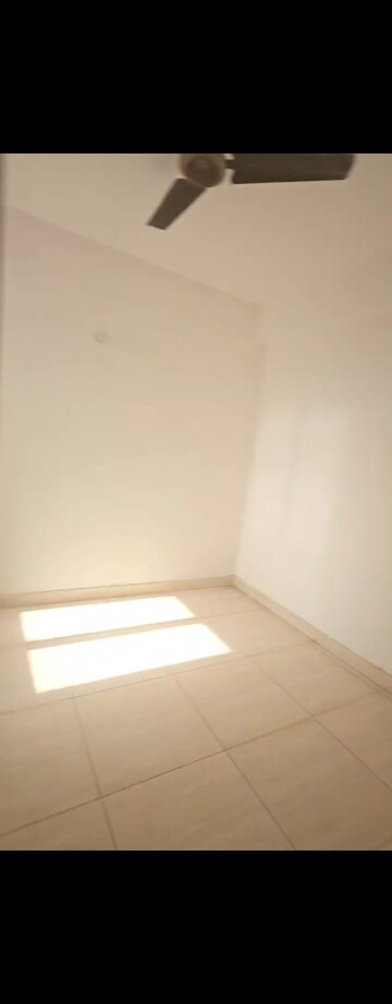 Room in 3 BHK Apartment at Sarvome Shree Homes, Sector 45 – for Rent
