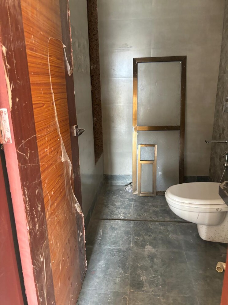 Bathroom, paradise-sai-symphony 2 Bedroom 639 Sq.Ft. Apartment In Kharghar Navi Mumbai 8814509