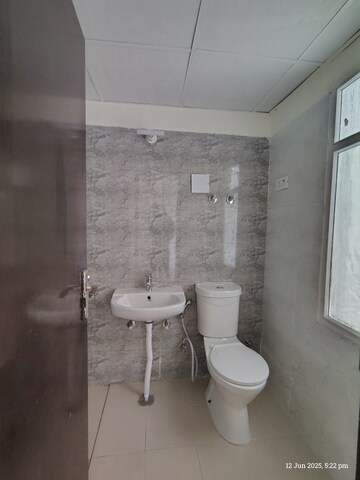 Master Bedroom in 2 BHK Apartment at Amrapali Enchante, Tech Zone 4 Greater Noida – for Rent