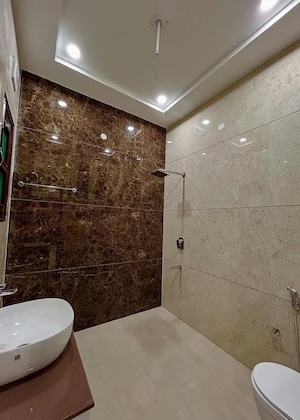 Bathroom in 2.5 BHK Builder Floor at Sector 20 – for Sale
