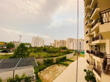 3 BHK Apartment – Garden View at Gomti Nagar - for Rent