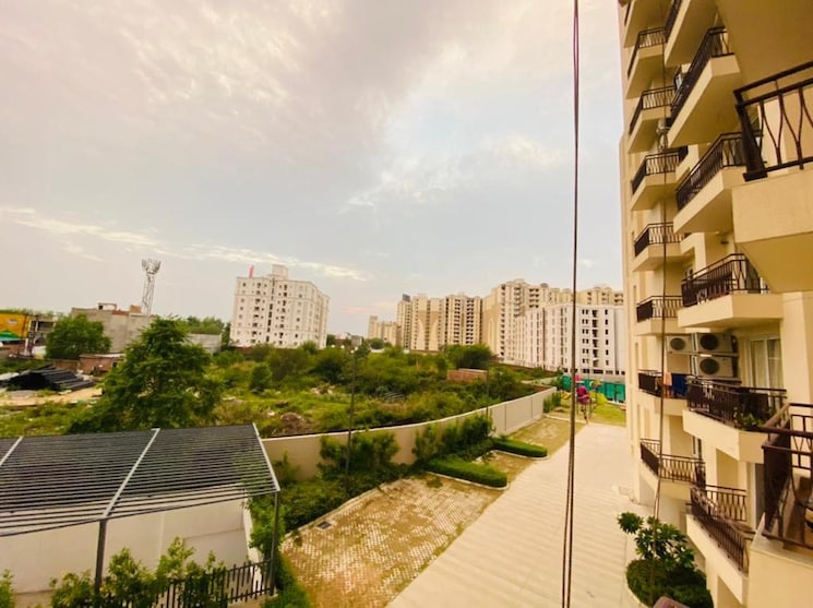 Garden, gomti nagar 3 Bedroom 1800 Sq.Ft. Apartment In Gomti Nagar Lucknow 8814676