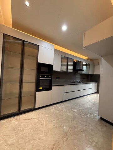Room in 4 BHK Builder Floor at Ansal Sushant Floors, Sushant Lok ii – for Sale