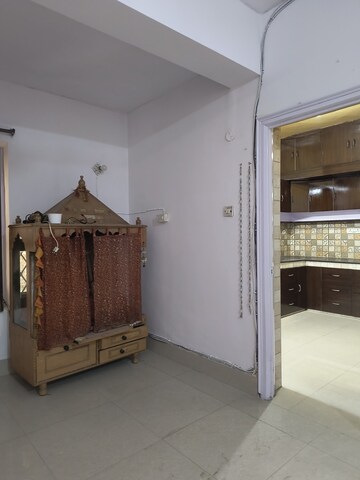  2 BHK Apartment at Sarita Vihar – for Rent