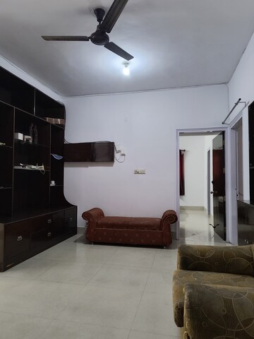Floor Plan in 2 BHK Apartment at Sarita Vihar – for Rent