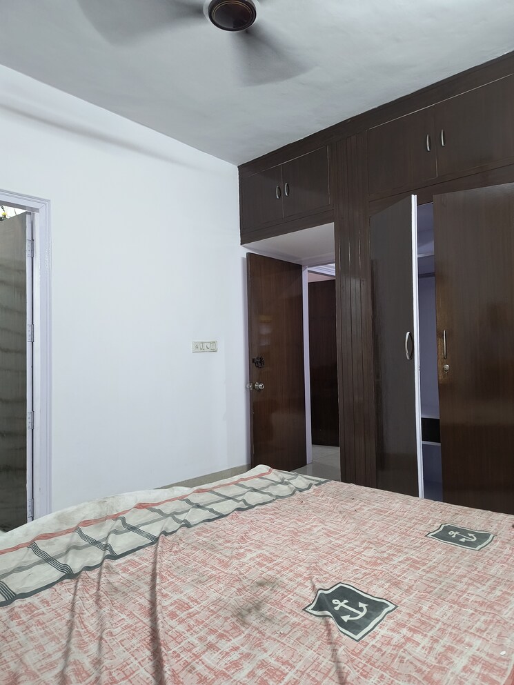 Bedroom, sarita vihar 2 Bedroom 1400 Sq.Ft. Apartment In Sarita Vihar Delhi 8814544