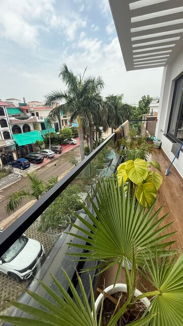 Balcony in 3 BHK Builder Floor at Sector 10a – for Rent