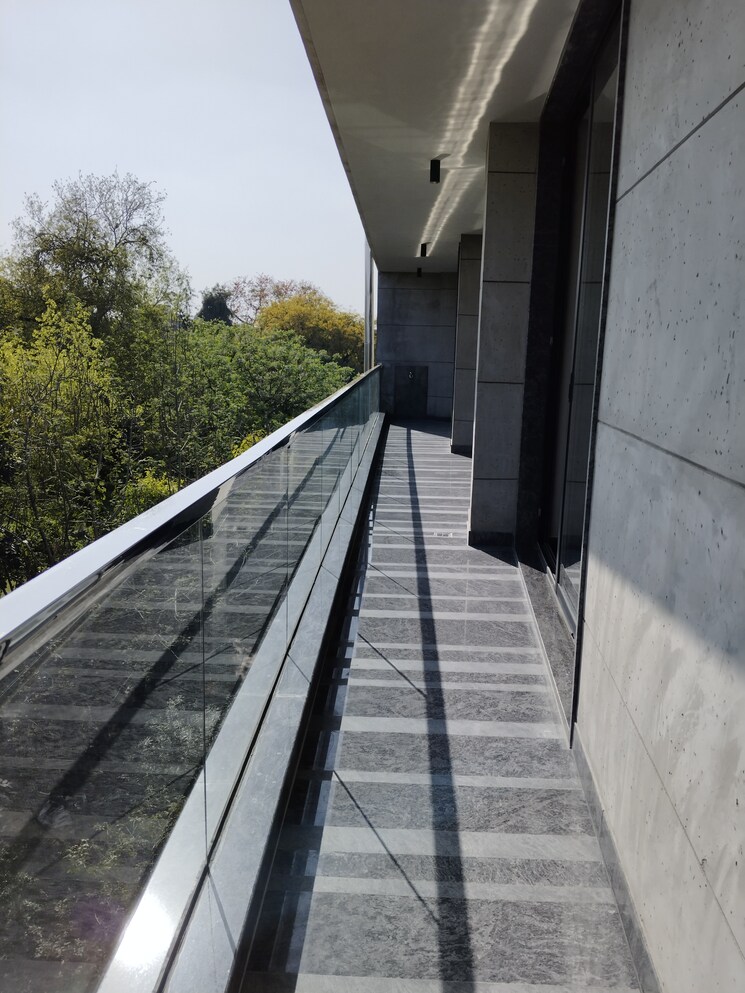 Balcony, hauz khas enclave 4 Bedroom 5000 Sq.Ft. Apartment In Hauz Khas Enclave Delhi 8814583