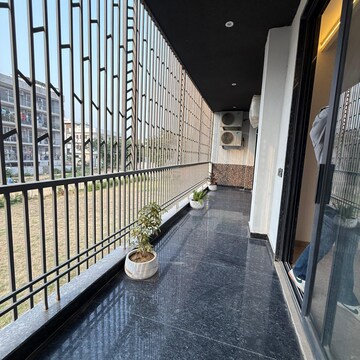 Balcony in 4 BHK Builder Floor at Sushant Tower, Sector 56 – for Sale